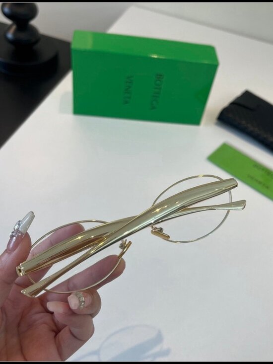 Bottega Veneta Gold Oval Retro Optical Glasses main image 4